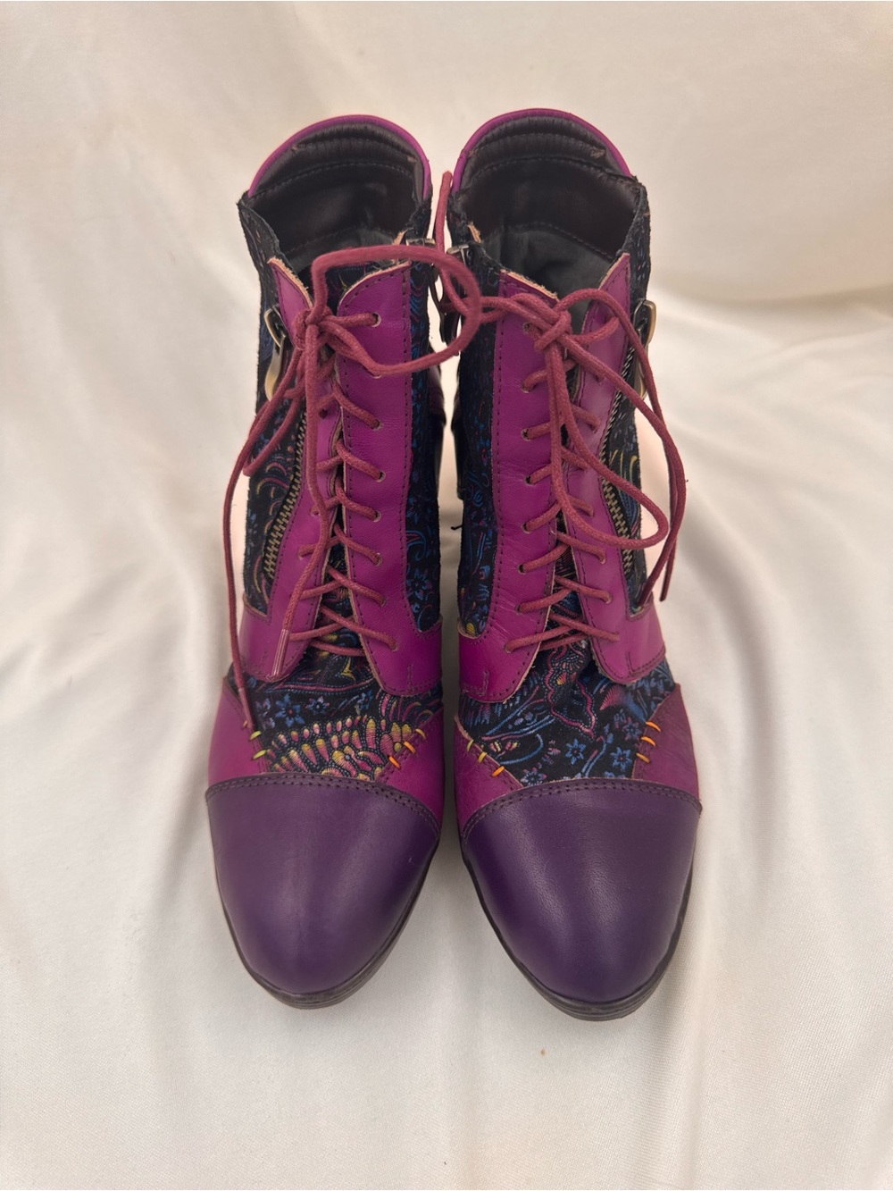 Metcandy "Timeless Grace" Floral Ankle Boots Size 39 - Picture 3 of 9